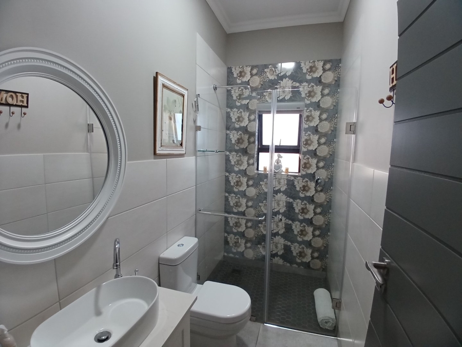 2 Bedroom Property for Sale in Hartenbos Central Western Cape